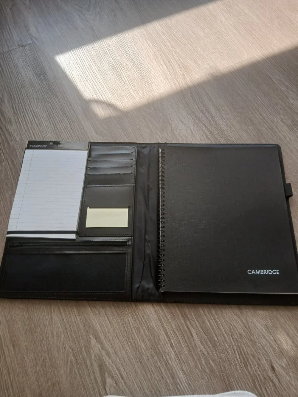 NWOT CAMBRIDGE BLACK PROFESSIONAL NOTEBOOK PADFOLIO